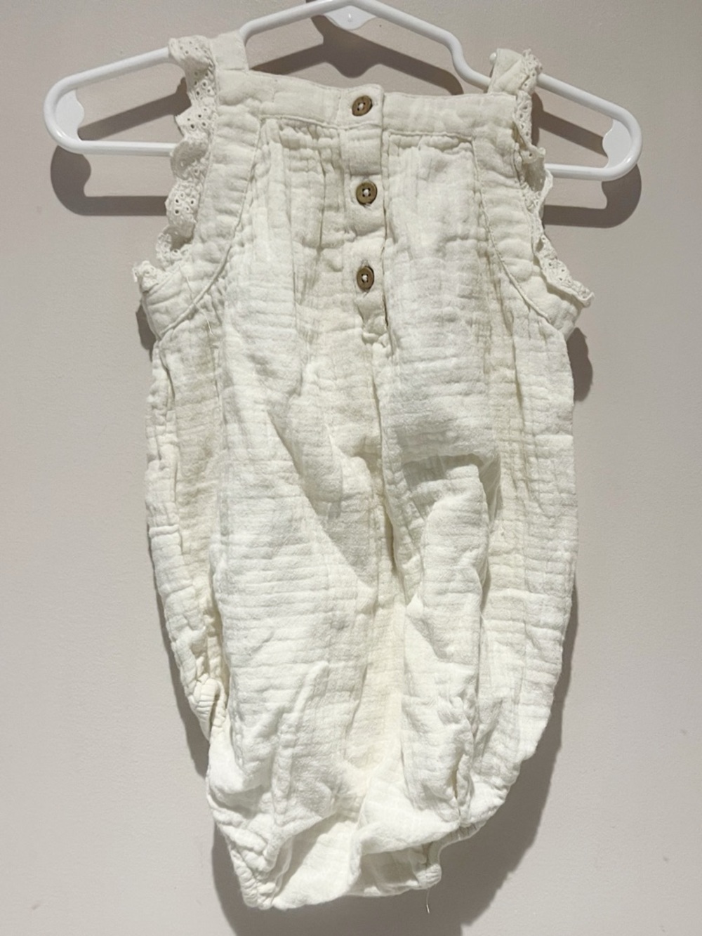 Newbie romper - Picture 3 of 6